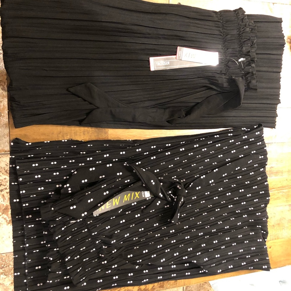 Wide leg slacks